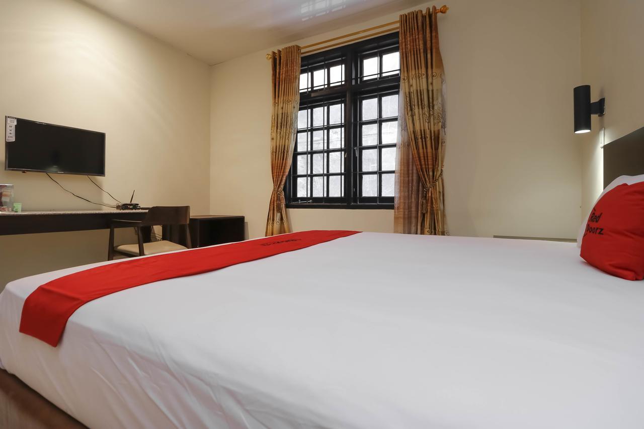 Reddoorz Plus Near Halim Perdanakusuma 2 Jacarta Exterior foto