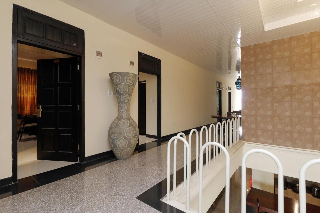 Reddoorz Plus Near Halim Perdanakusuma 2 Jacarta Exterior foto